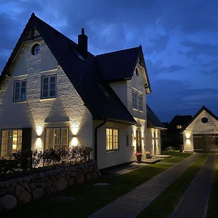 Neu! Ferienhaus Litj Horsa Hoog - Luxus, Lage, Leichtigkeit Mit Wellenrauschen In Wenningstedt Sylt Luaran gambar