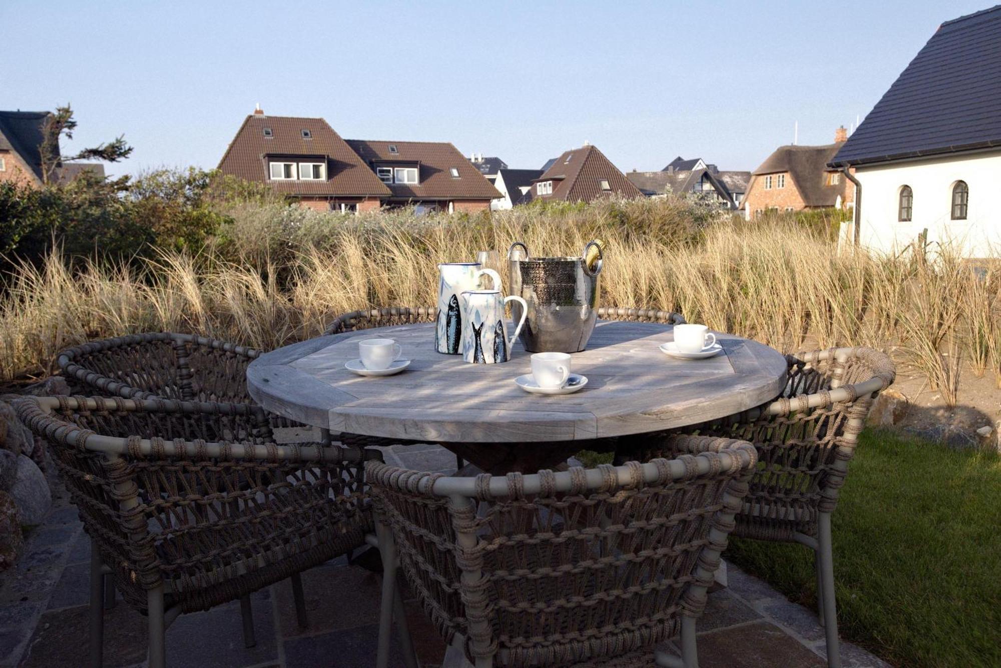 Neu! Ferienhaus Litj Horsa Hoog - Luxus, Lage, Leichtigkeit Mit Wellenrauschen In Wenningstedt Sylt Luaran gambar