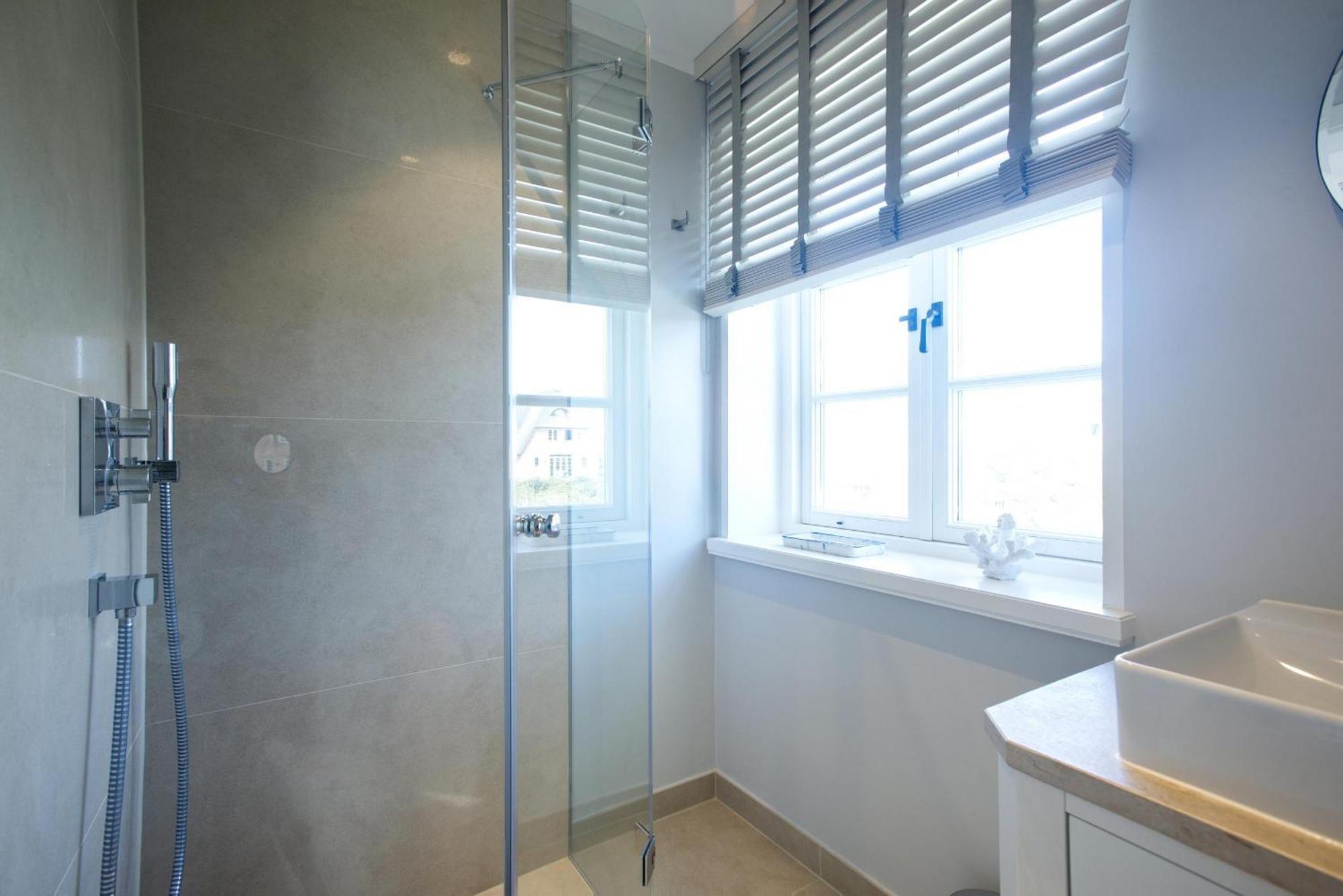 Neu! Ferienhaus Litj Horsa Hoog - Luxus, Lage, Leichtigkeit Mit Wellenrauschen In Wenningstedt Sylt Luaran gambar